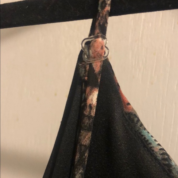 ✨IXHILARATION/ Ikat Pop-Over Romper✨ - Picture 4 of 6